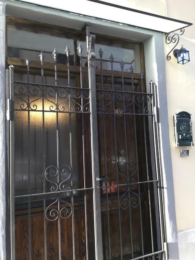 New Maria'S House Livorno. Il Cisternone Appartement Buitenkant foto